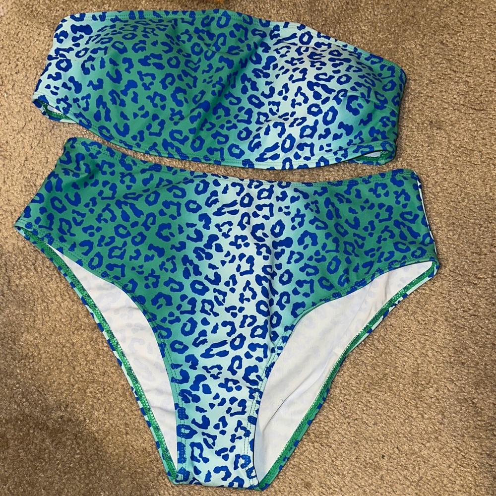SHEIN NWOT Blue and Green Leopard Print Bikini Set